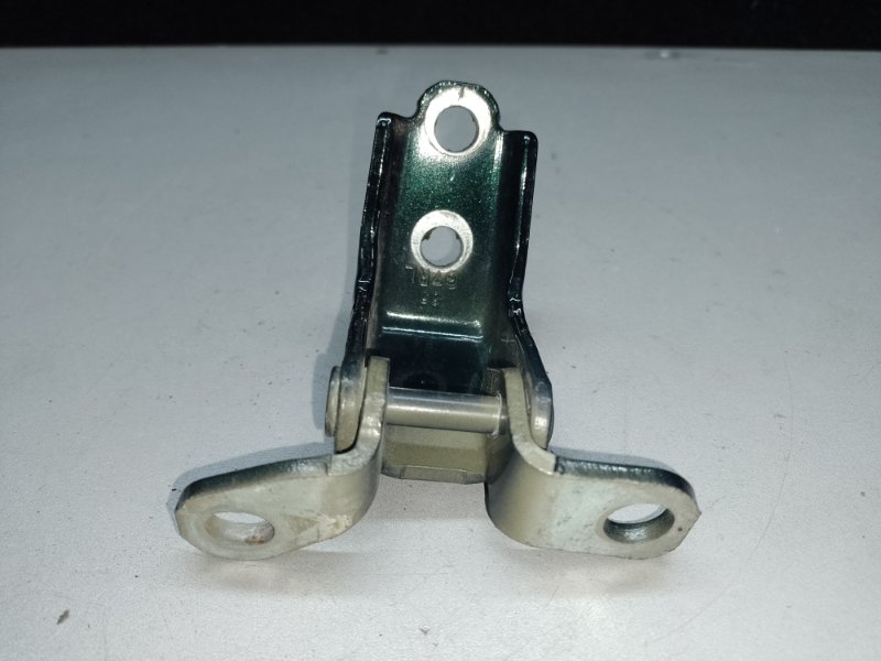 Петля двери нижняя задняя левая PILOT 15- 2017 3.5L