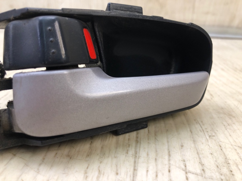 Ручка двери внутренняя левая GRAND VITARA 05-15 2005 Внедорожник 2.0 J20A Ручка двери внутренняя левая GRAND VITARA 05-15 2005 Внедорожник 2.0 J20A