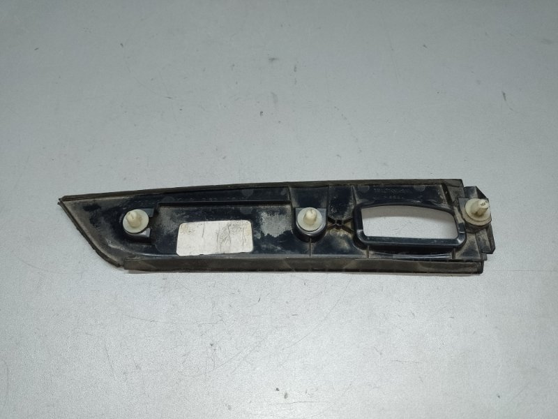 Панель подсветки номера правый PILOT 15- 2017 3.5L