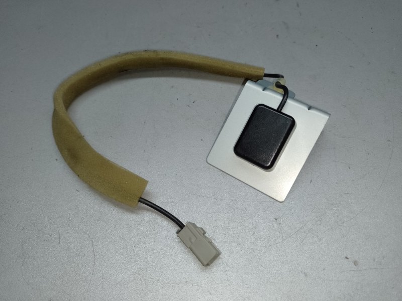 Антенна HONDA PILOT 15- 2017 3.5L 39835-TG7-A41 Б/У