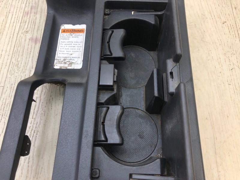 Консоль между сидений GRAND VITARA 05-15 2005 Внедорожник 2.0 J20A