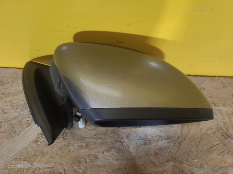 Зеркало правое LEAF 18-