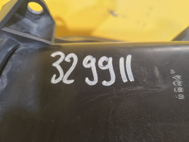 Фара правая RAV4 05-12