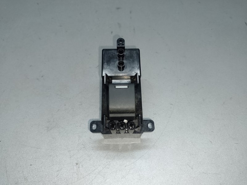 Кнопка стеклоподъемника задняя HONDA PILOT 15- 2017 3.5L 35770-TG7-A01 Б/У