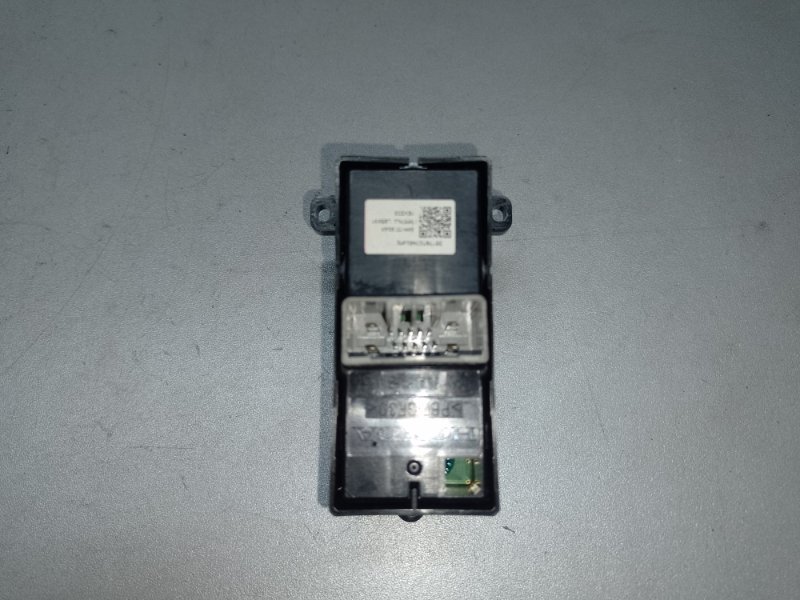 Кнопка стеклоподъемника задняя HONDA PILOT 15- 3.5L