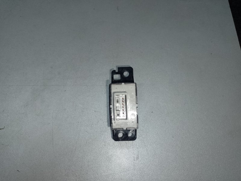 Кнопка обогрева сидений передняя правая HONDA PILOT 15- 3.5L