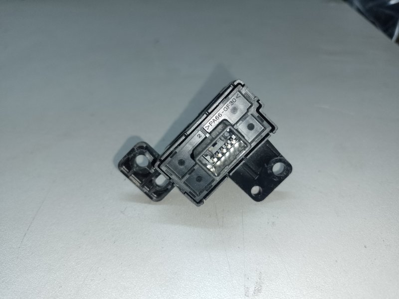 Регулятор подсветки панели приборов PILOT 15- 2017 3.5L Регулятор подсветки панели приборов PILOT 15- 2017 3.5L