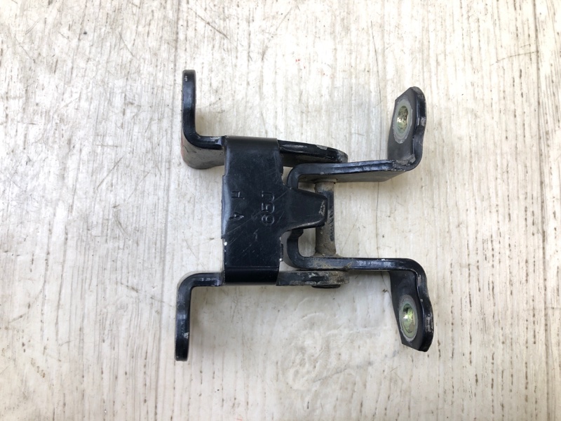 Петля двери багажника SUZUKI GRAND VITARA 05-15 Внедорожник 2.0 J20A