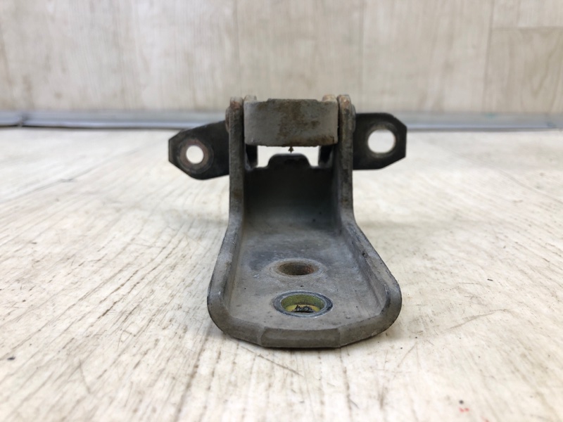 Петля двери нижняя передняя правая GRAND VITARA 05-15 2005 Внедорожник 2.0 J20A