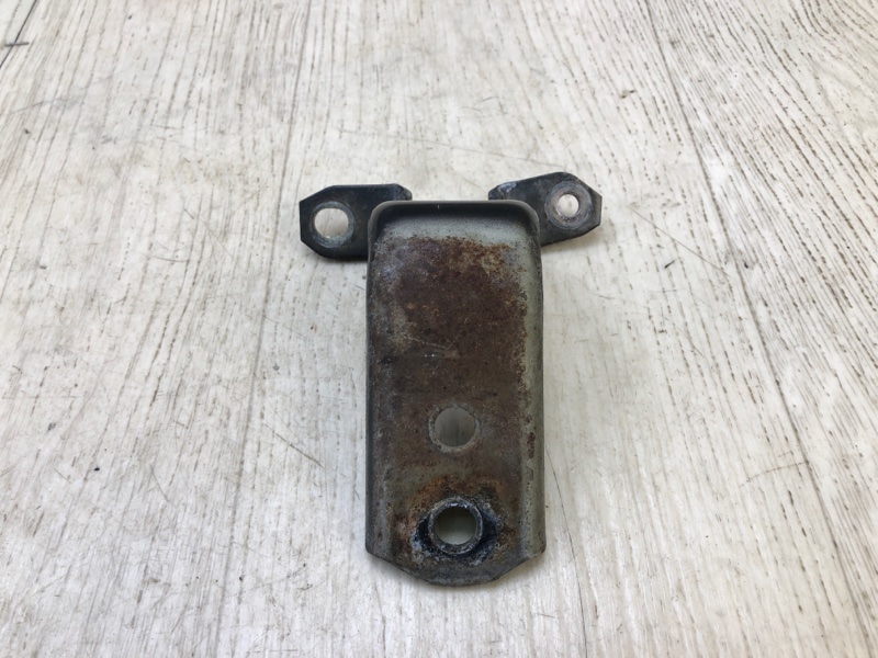 Петля двери нижняя передняя правая GRAND VITARA 05-15 2005 Внедорожник 2.0 J20A