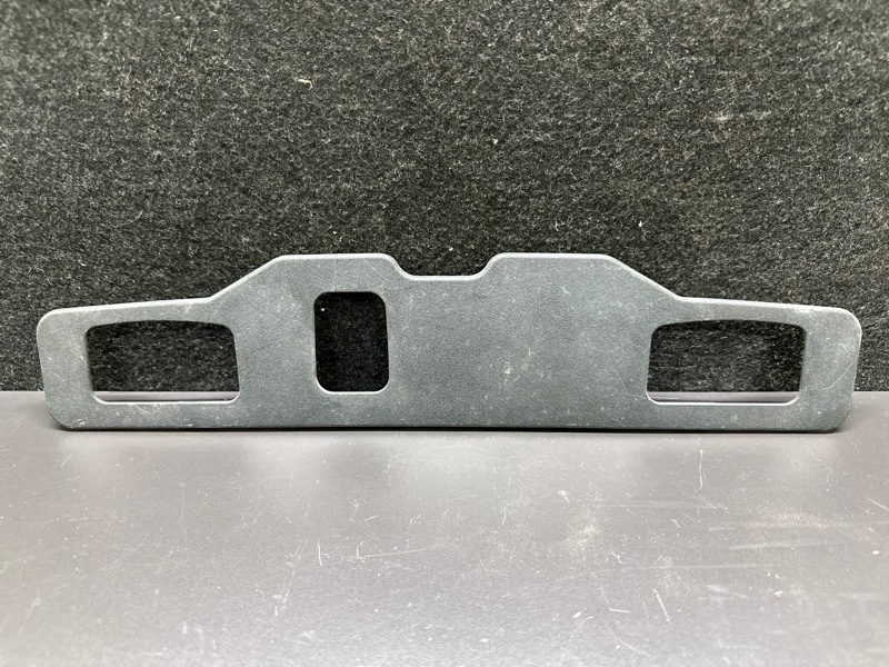 Панель подсветки номера NISSAN X-TRAIL/ROGUE T32 13-20 2015 T32 2.5 QR25DE 90914-4BA2A Б/У