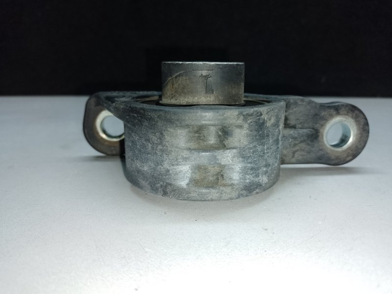 Кронштейн редуктора задний правый HONDA PILOT 15- 3.5L Кронштейн редуктора задний правый HONDA PILOT 15- 3.5L