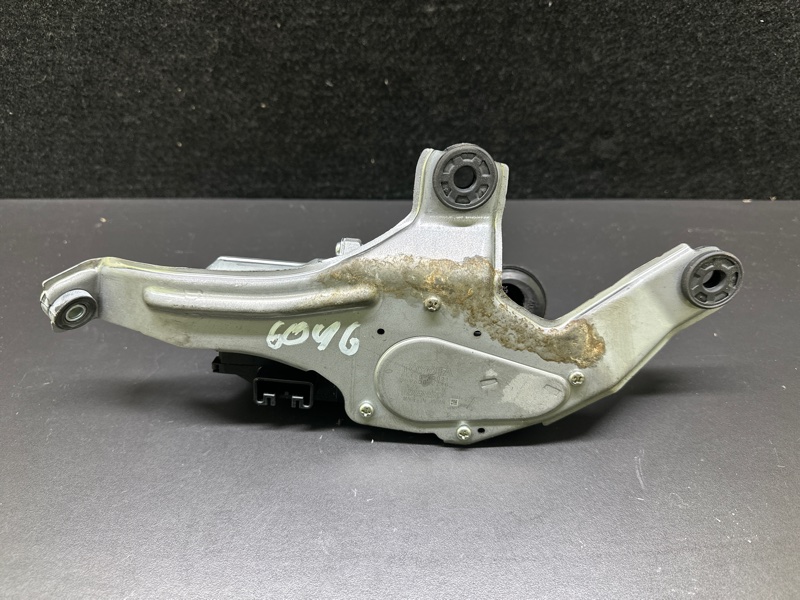 Моторчик стеклоочистителя задний TOYOTA PRIUS - 30 09-17 XW30 1.8 2ZRFXE