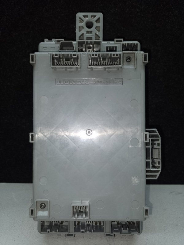 Блок предохранителей салон PILOT 15- 2017 3.5L