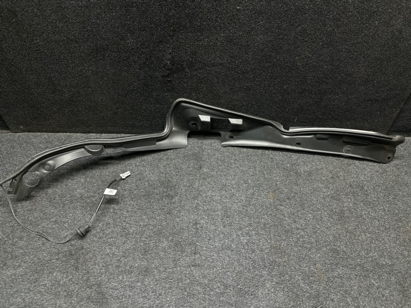 Датчик открытия багажника правый QX60/JX35 12-20 2019 3.5 VQ35DD Датчик открытия багажника правый QX60/JX35 12-20 2019 3.5 VQ35DD