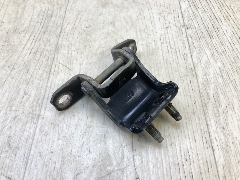 Петля двери верхняя задняя правая SUZUKI GRAND VITARA 05-15 2005 Внедорожник 2.0 J20A 69410-63J00 Б/У