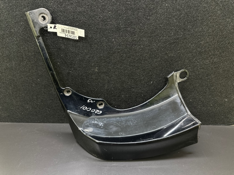 Накладка крышки багажника левая TOYOTA RAV4 05-12 76804-42010-C0 Б/У