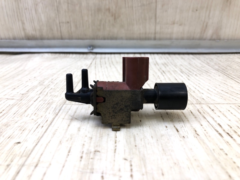 Клапан электромагнитный (вакуумный) SUZUKI GRAND VITARA 05-15 2005 Внедорожник 2.0 J20A 1348A-65J00 Б/У