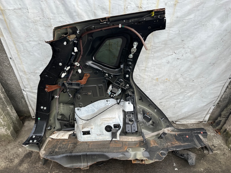 Четверть кузова задняя левый X-TRAIL/ROGUE T33 20-