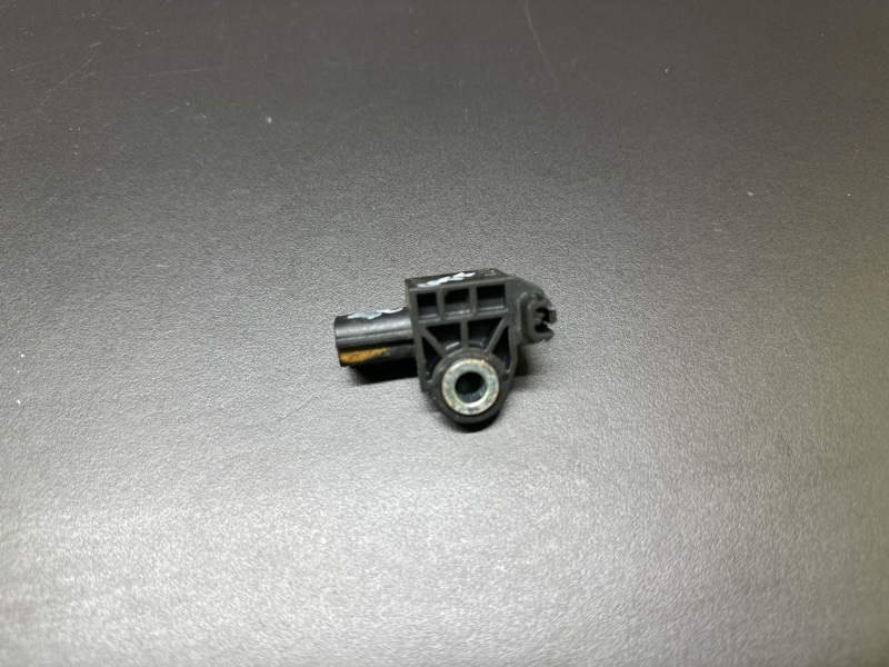 Датчик удара задний X-TRAIL/ROGUE T33 20- Датчик удара задний X-TRAIL/ROGUE T33 20-