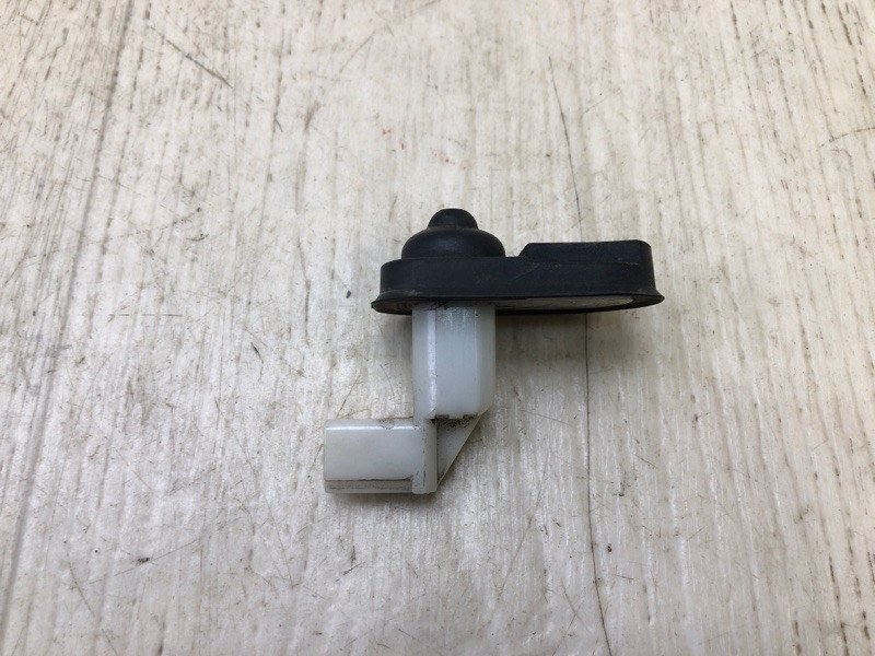 Датчик открытия двери SUZUKI GRAND VITARA 05-15 2005 Внедорожник 2.0 J20A 37670-58J10 Б/У