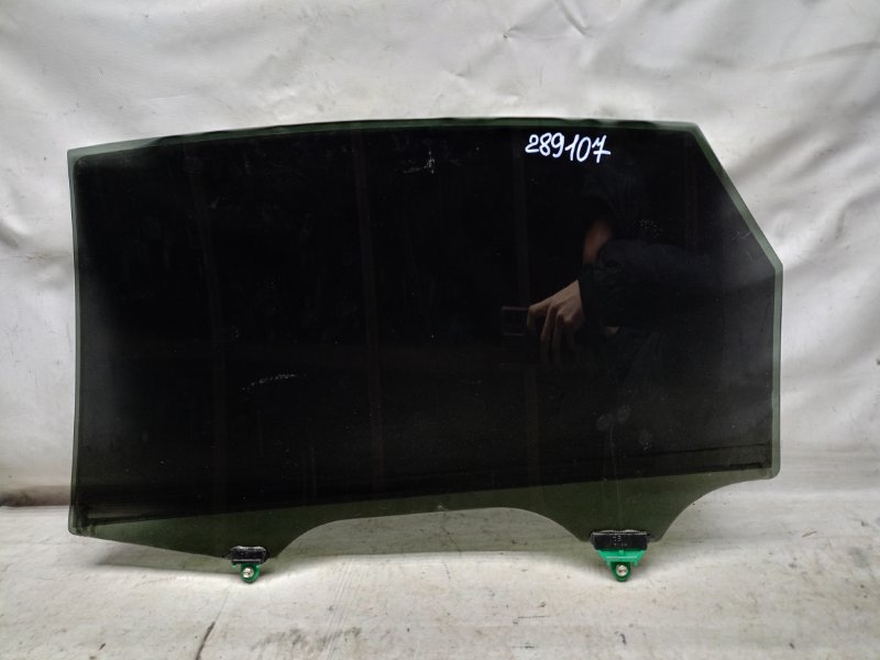 Стекло двери заднее правое TOYOTA PRIUS PLUS 11-14 Стекло двери заднее правое TOYOTA PRIUS PLUS 11-14