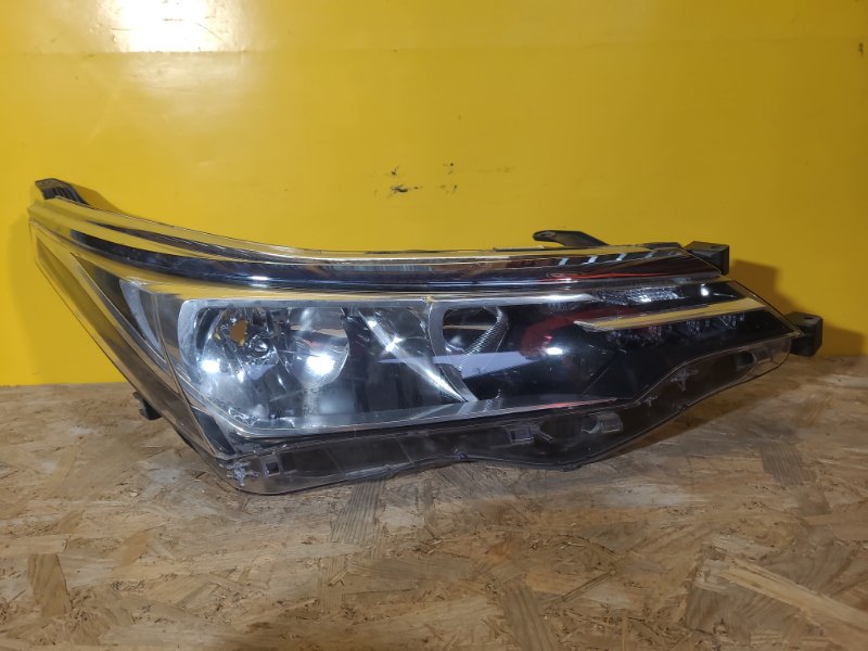 Запчасть фара правая TOYOTA COROLLA 12-19 E180 8111002L5000 Б/У Фара правая TOYOTA COROLLA 12-19 E180 8111002L5000 Б/У