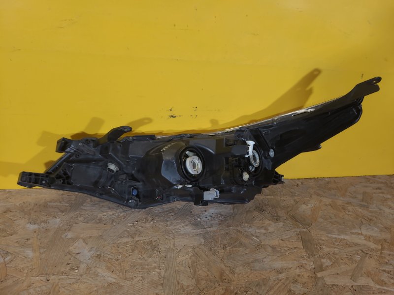 Фара правая COROLLA 12-19 E180 Фара правая COROLLA 12-19 E180