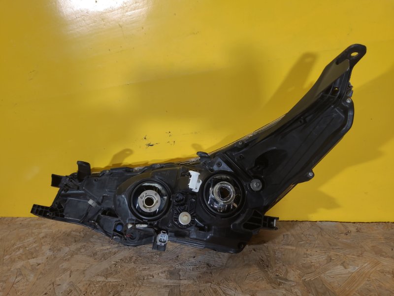 Фара правая COROLLA 12-19 E180 Фара правая COROLLA 12-19 E180