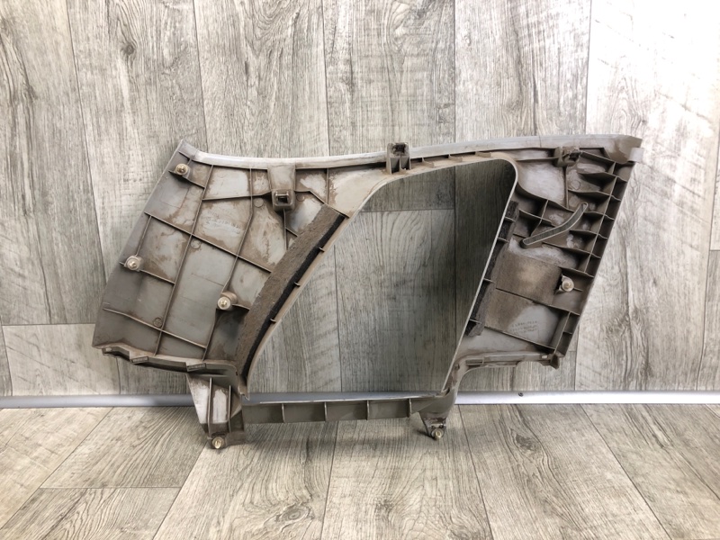 Обшивка багажника задняя правая SUZUKI GRAND VITARA 05-15 Внедорожник 2.0 J20A