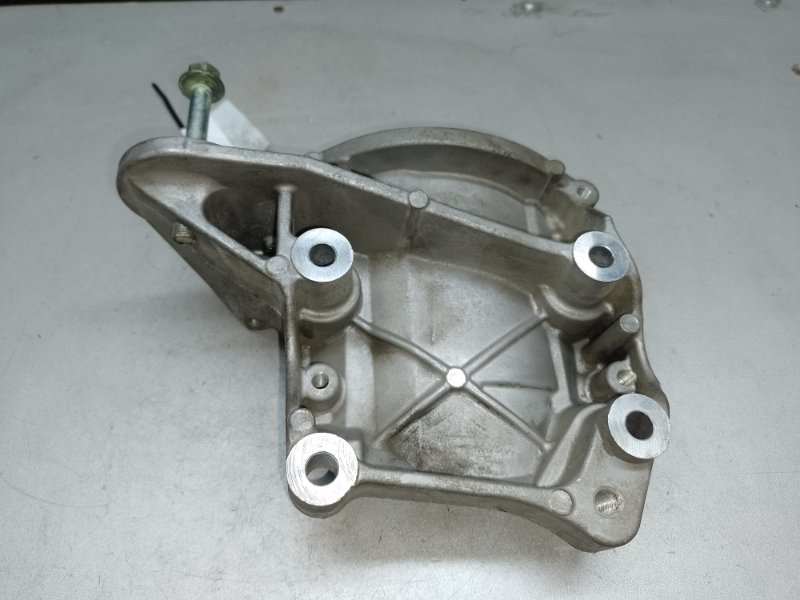 Кронштейн компрессора кондиционера PILOT 15- 2017 3.5L