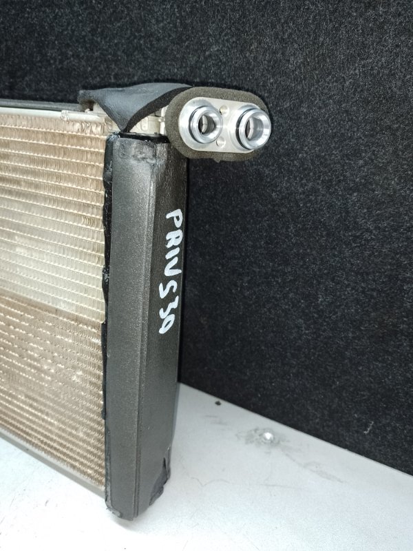 Испаритель кондиционера PRIUS - 30 09-17 2013 1.8 2ZRFXE Испаритель кондиционера PRIUS - 30 09-17 2013 1.8 2ZRFXE