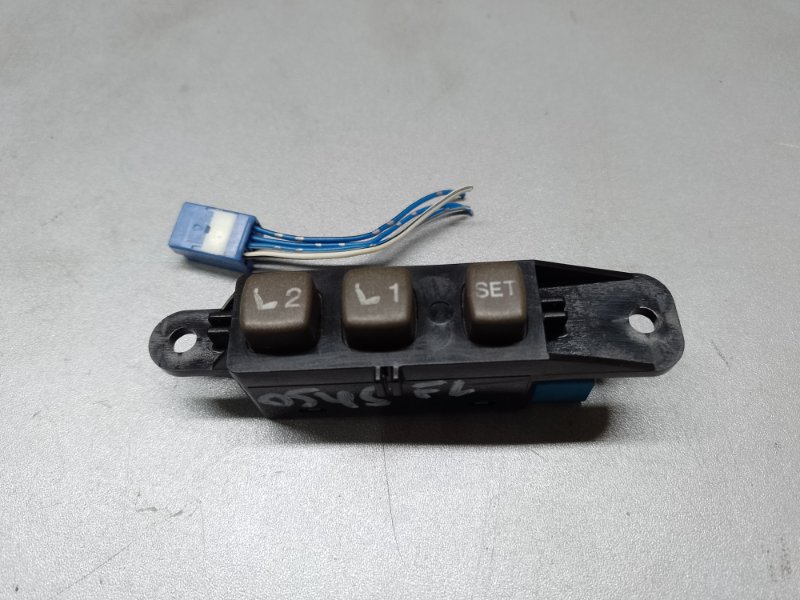 Блок кнопок памяти сидений передний левый LEXUS GX470 02-09 2003 UZJ120L 4.7 2UZFE 84927-60030 Б/У