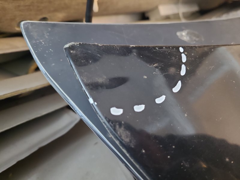 Крышка багажника 300 04-10