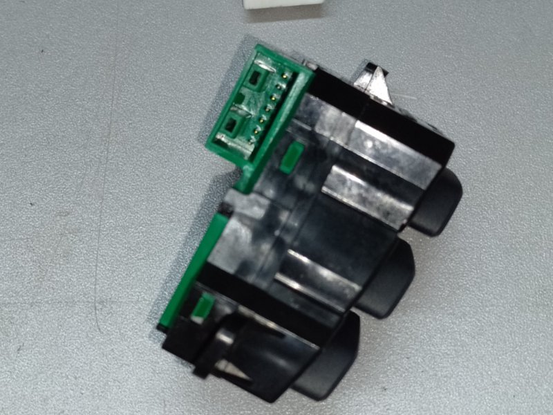 Блок кнопок памяти сидений передний левый MDX (YD3) 13-21 2018 3.5 J35Y5 Блок кнопок памяти сидений передний левый MDX (YD3) 13-21 2018 3.5 J35Y5