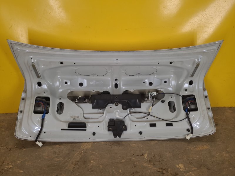 Крышка багажника IS250/350 05-13