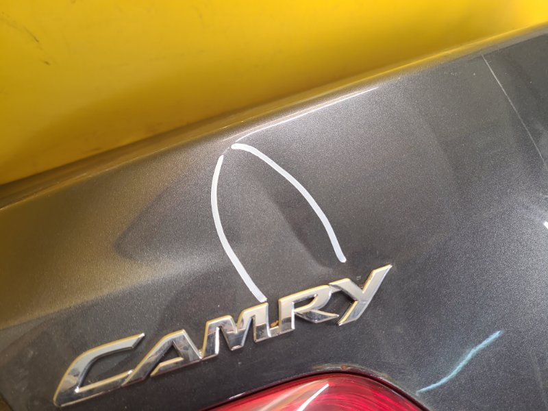 Крышка багажника CAMRY 40 06-11