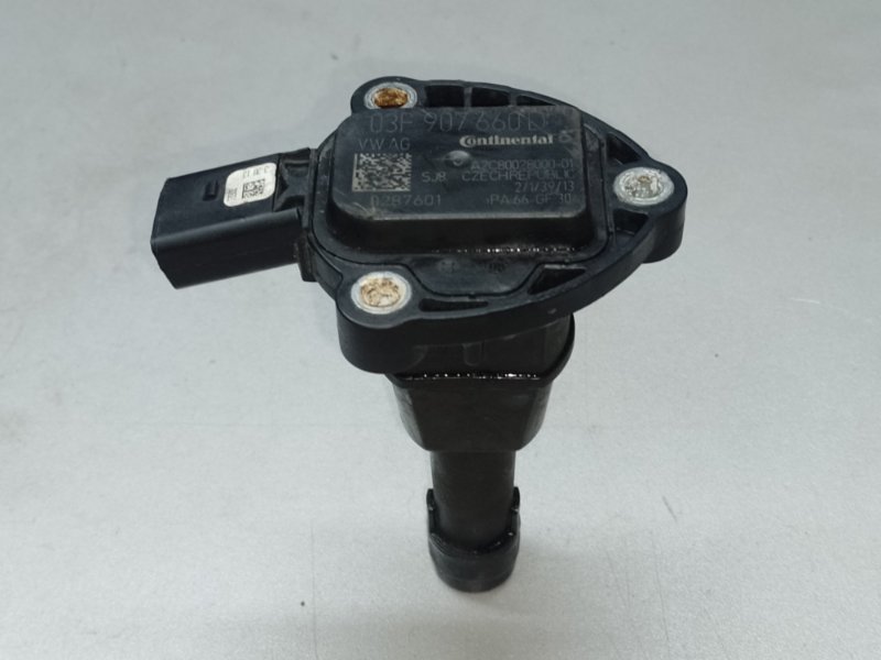 Датчик уровня масла в двигателе VOLKSWAGEN JETTA USA 10-17 2014 162 1.8 CPRA 03F 907 660 D Б/У
