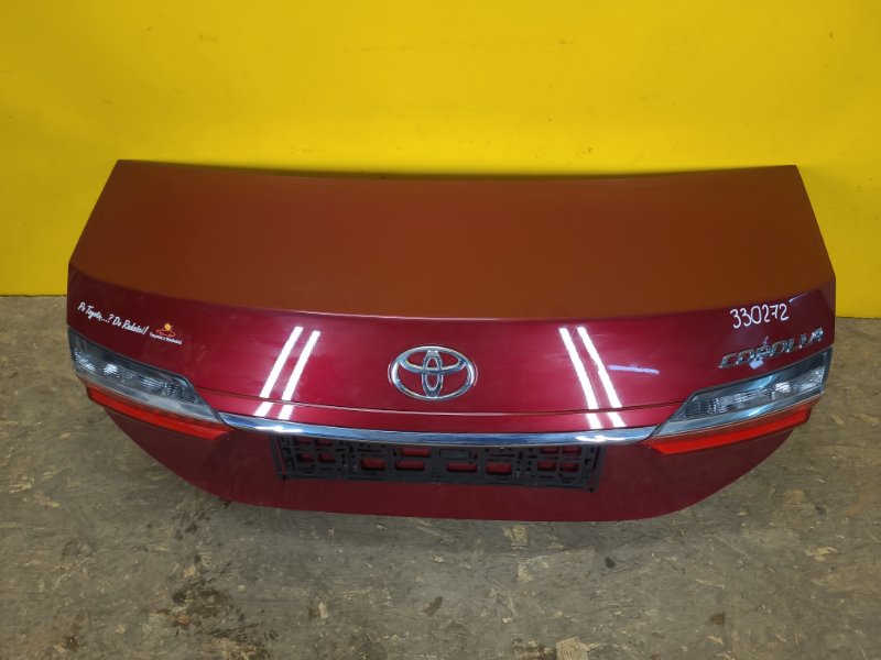 Крышка багажника TOYOTA COROLLA E170 13-19 Крышка багажника TOYOTA COROLLA E170 13-19