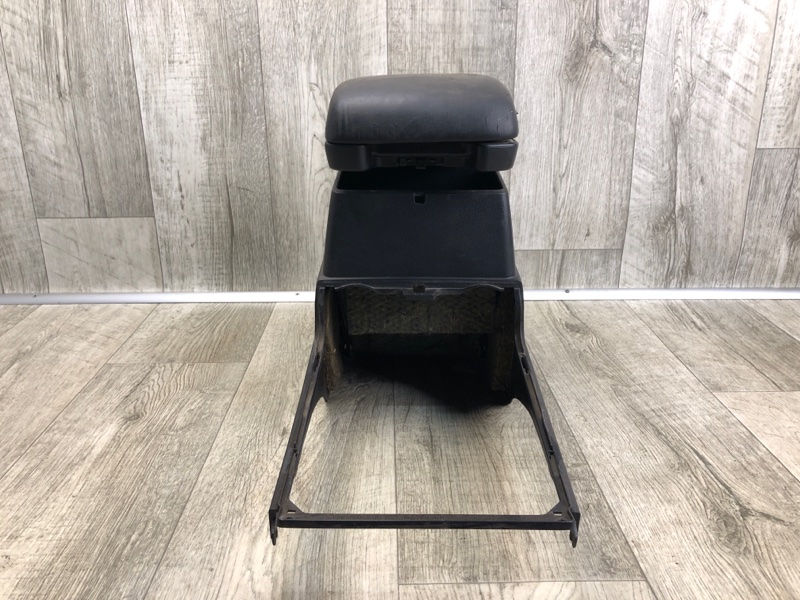 Консоль центральная SUZUKI GRAND VITARA 05-15 Внедорожник 2.0 J20A