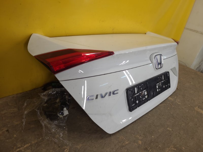 Крышка багажника CIVIC FC/FK 15-