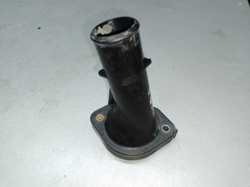 Крышка термостата TOYOTA CAMRY 30 02-06 11.2003 2.4 2AZFE 16321-0H010 Б/У