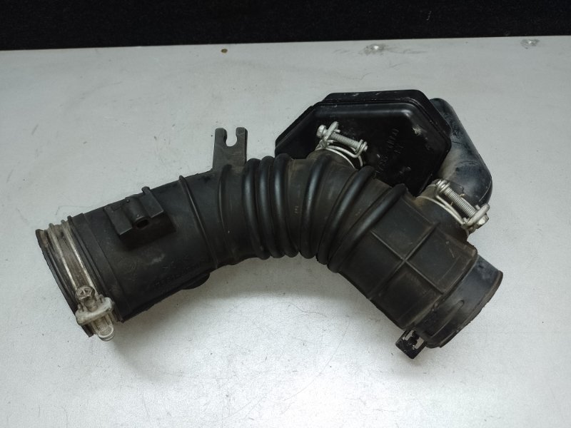 Патрубок воздушного фильтра CAMRY 30 02-06 11.2003 2.4 2AZFE Патрубок воздушного фильтра CAMRY 30 02-06 11.2003 2.4 2AZFE