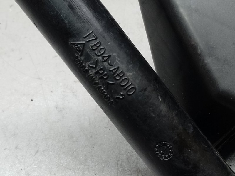 Патрубок воздушного фильтра TOYOTA CAMRY 30 02-06 2.4 2AZFE Патрубок воздушного фильтра TOYOTA CAMRY 30 02-06 2.4 2AZFE