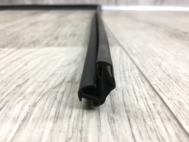 Уплотнитель стекла двери задний левый GRAND VITARA 05-15 2005 Внедорожник 2.0 J20A Уплотнитель стекла двери задний левый GRAND VITARA 05-15 2005 Внедорожник 2.0 J20A