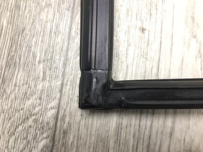 Уплотнитель стекла двери задний левый GRAND VITARA 05-15 2005 Внедорожник 2.0 J20A Уплотнитель стекла двери задний левый GRAND VITARA 05-15 2005 Внедорожник 2.0 J20A