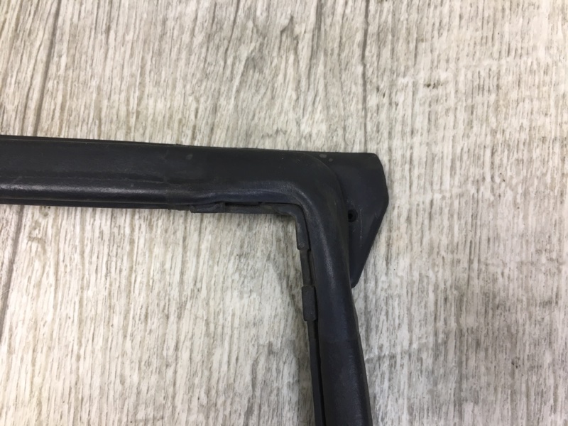 Уплотнитель двери задний левый SUZUKI GRAND VITARA 05-15 Внедорожник 2.0 J20A