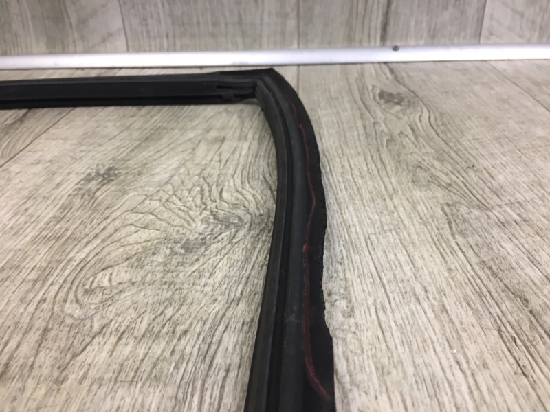 Уплотнитель двери задний левый GRAND VITARA 05-15 2005 Внедорожник 2.0 J20A