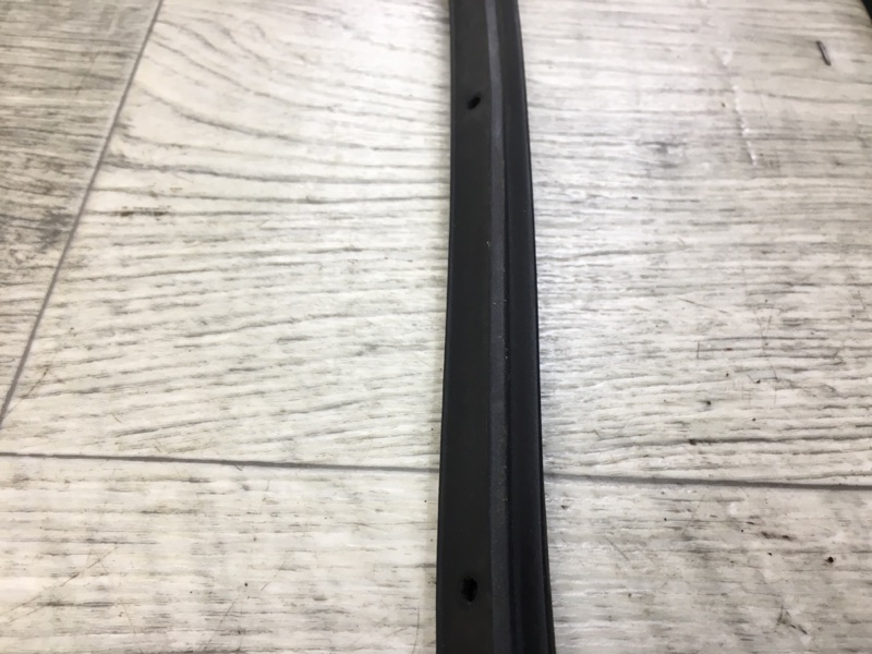 Уплотнитель двери передний левый GRAND VITARA 05-15 2005 Внедорожник 2.0 J20A