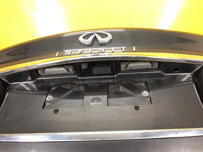 Крышка багажника M25/M37/M56/Q70/M35H 10-16